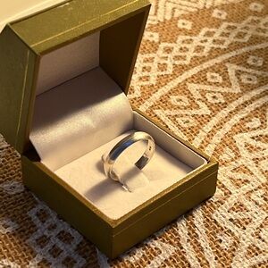 925 sterling silver classic band